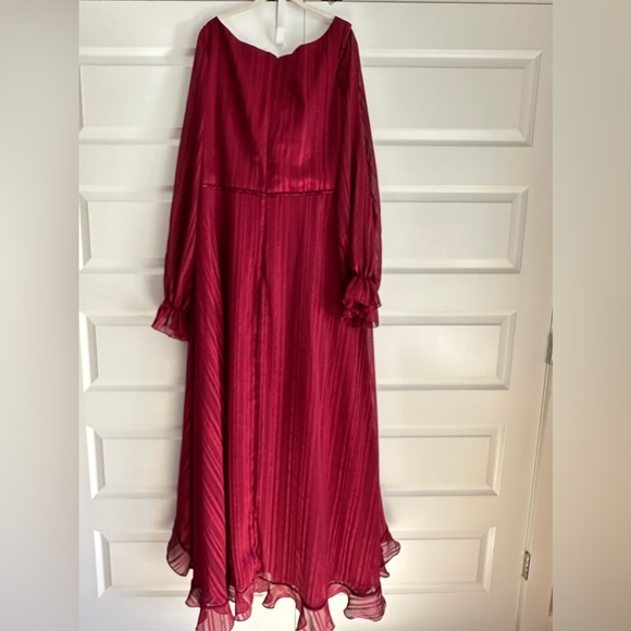 Mac Duggal Stripe Long Sleeve Faux Wrap Bishop Sleeve Gown NWT - Picture 9 of 9